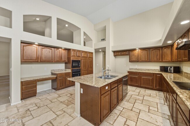 Building Photo - 14241 N 14th St