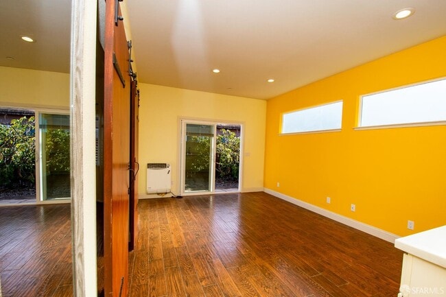 Building Photo - 40 Encina Ave