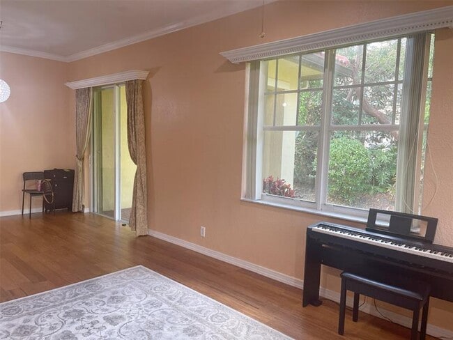 Building Photo - 5748 NW 119th Terrace