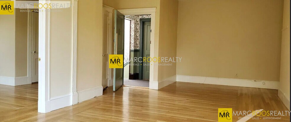 Building Photo - 184 Saint Paul St