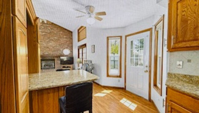 Building Photo - 3 Bedroom / 3.5 Bath House in Peoria