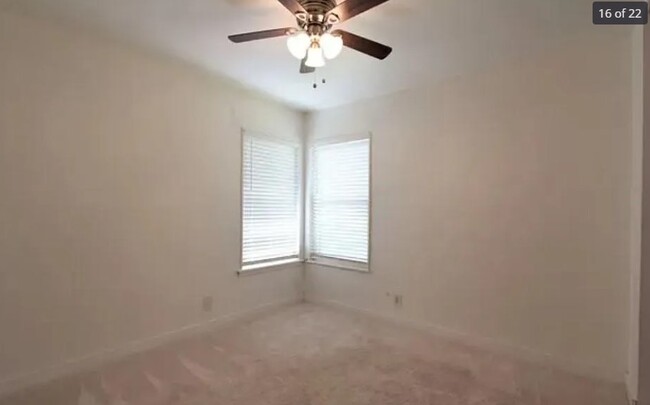 Building Photo - 334 Senova Dr
