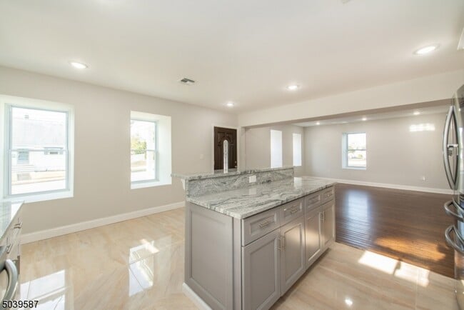 Building Photo - 43 Perrin Ave