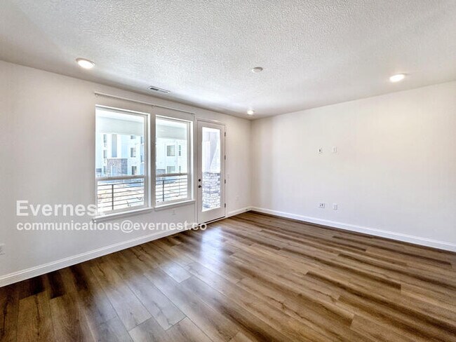 Building Photo - 10729 Lewanee Pt