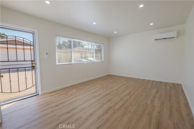 Building Photo - 11622 Adenmoor Ave