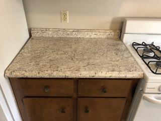 Building Photo - 335 Beverly St