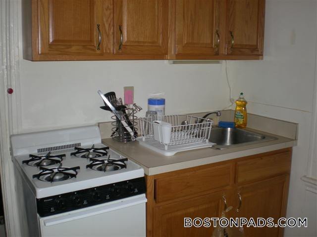 Building Photo - 137 Park Dr