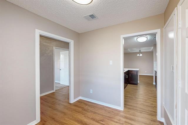 Building Photo - 1908 N Irving Heights Dr