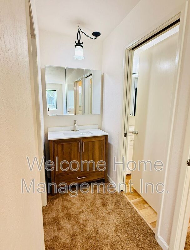 Building Photo - 1571 Alvarado Ave