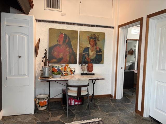 Building Photo - 122 S Rios Ave