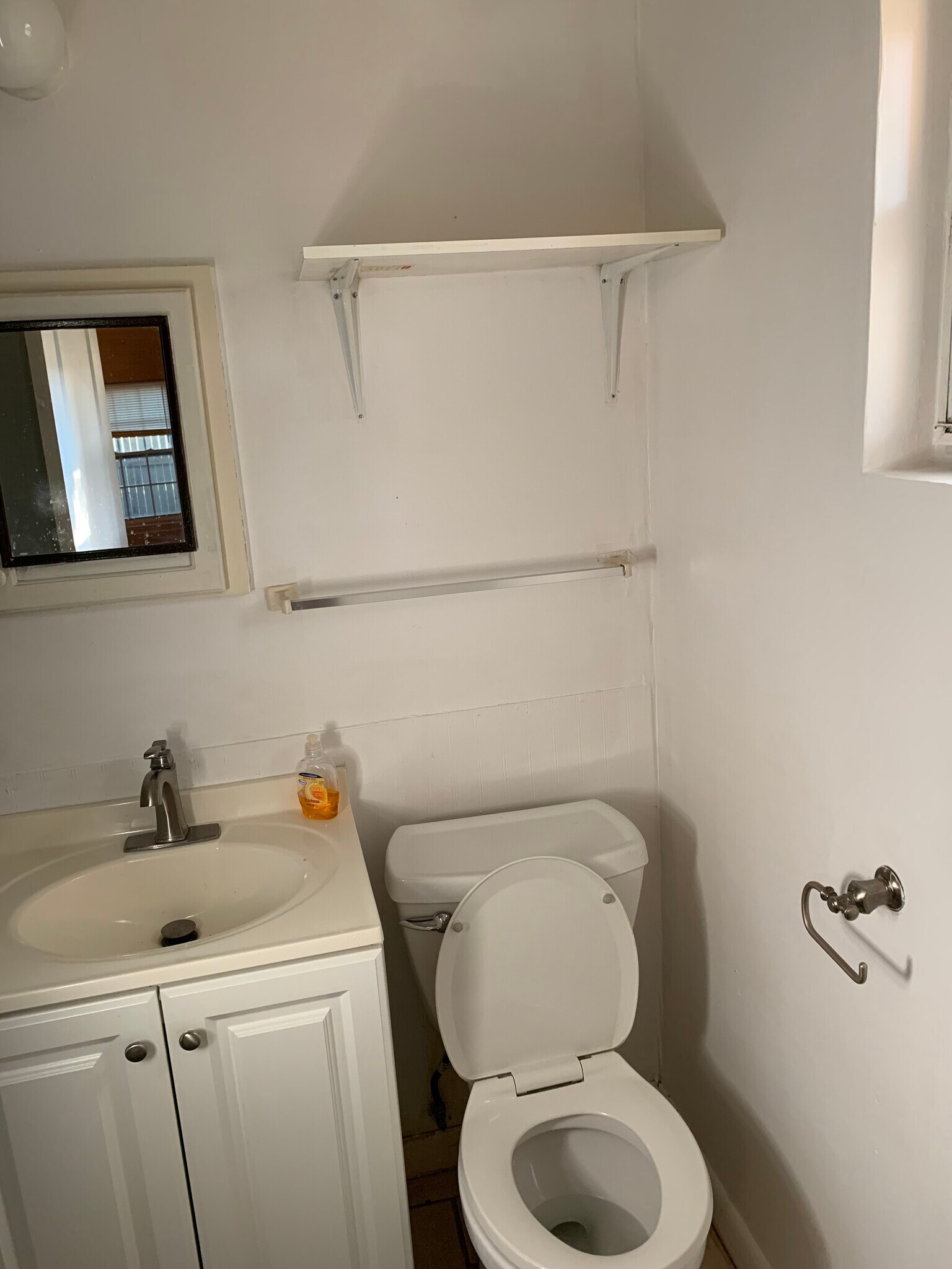 Building Photo - 240 Hollywood Blvd SE