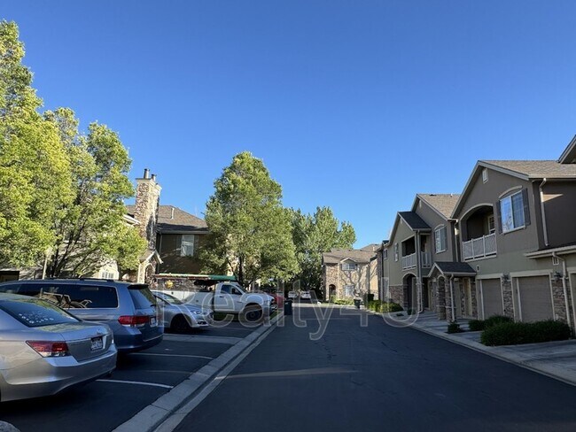 Building Photo - 1607 W 110 N