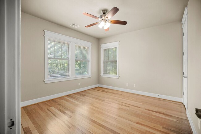 Building Photo - 3900 Willbert Rd