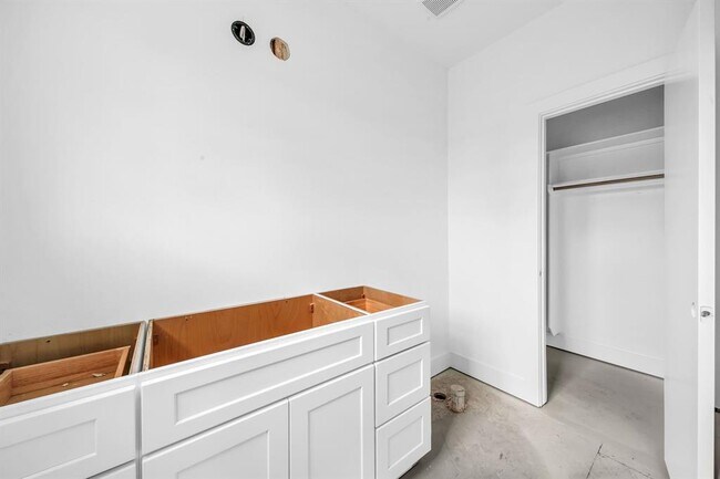 Building Photo - 409 Calloway St
