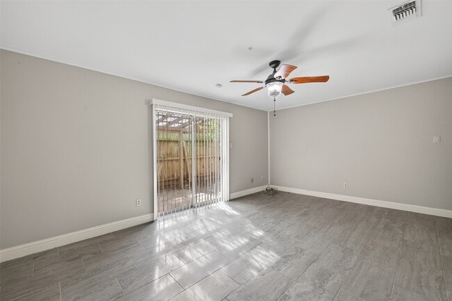 Building Photo - 7735 Teal Run Dr