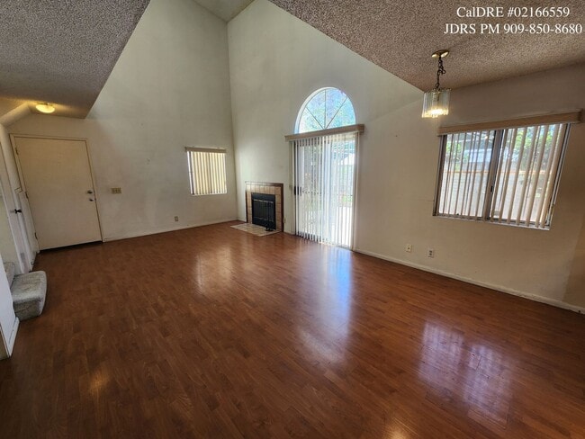 Building Photo - Baldwin Park 3 Bedroom Home