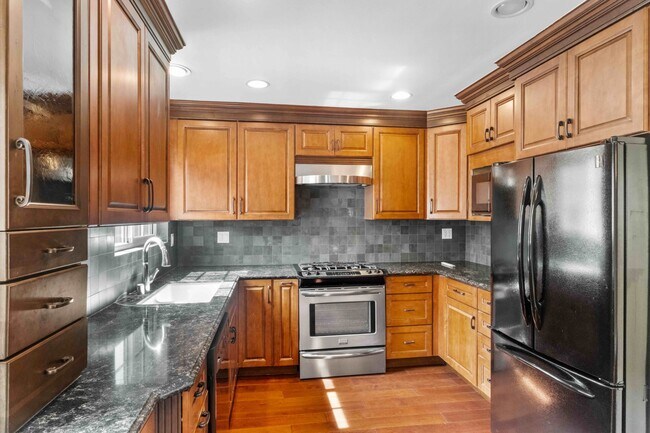 Building Photo - 5215 Sepulveda Blvd