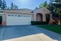 Building Photo - Beautiful 4 Bedroom, 2 Bathroom Home in Rocklin!