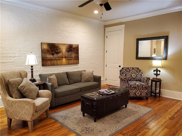 Building Photo - 216 Chartres St