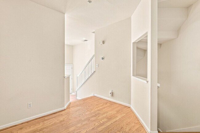 Building Photo - 151 Pacchetti Way