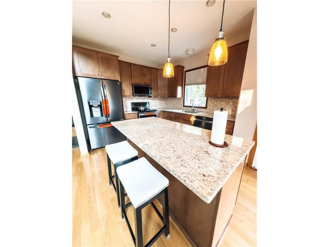 Building Photo - 5080 Yuma Ln N