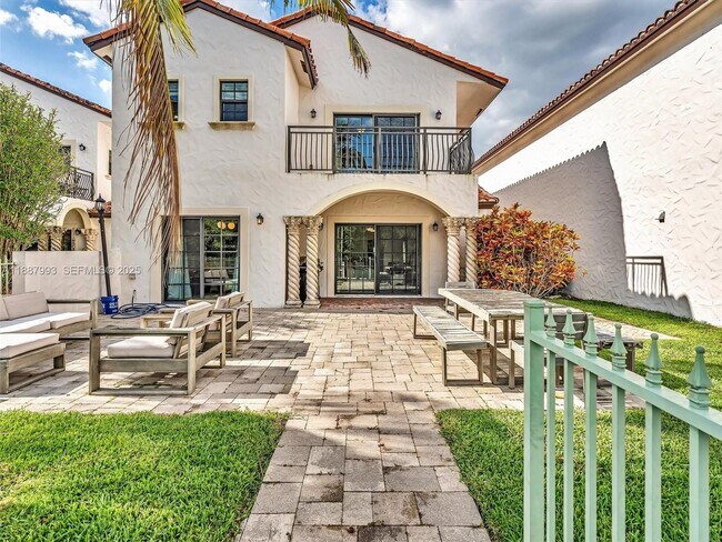 Building Photo - 2901 Hidden Harbour St