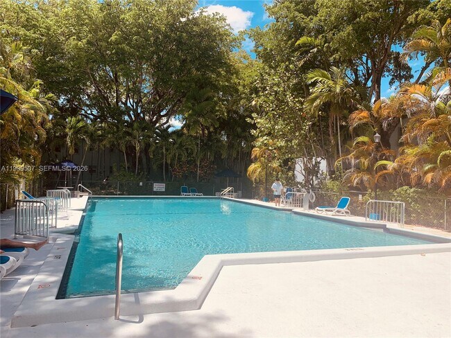 Building Photo - 5605 SW 80th St