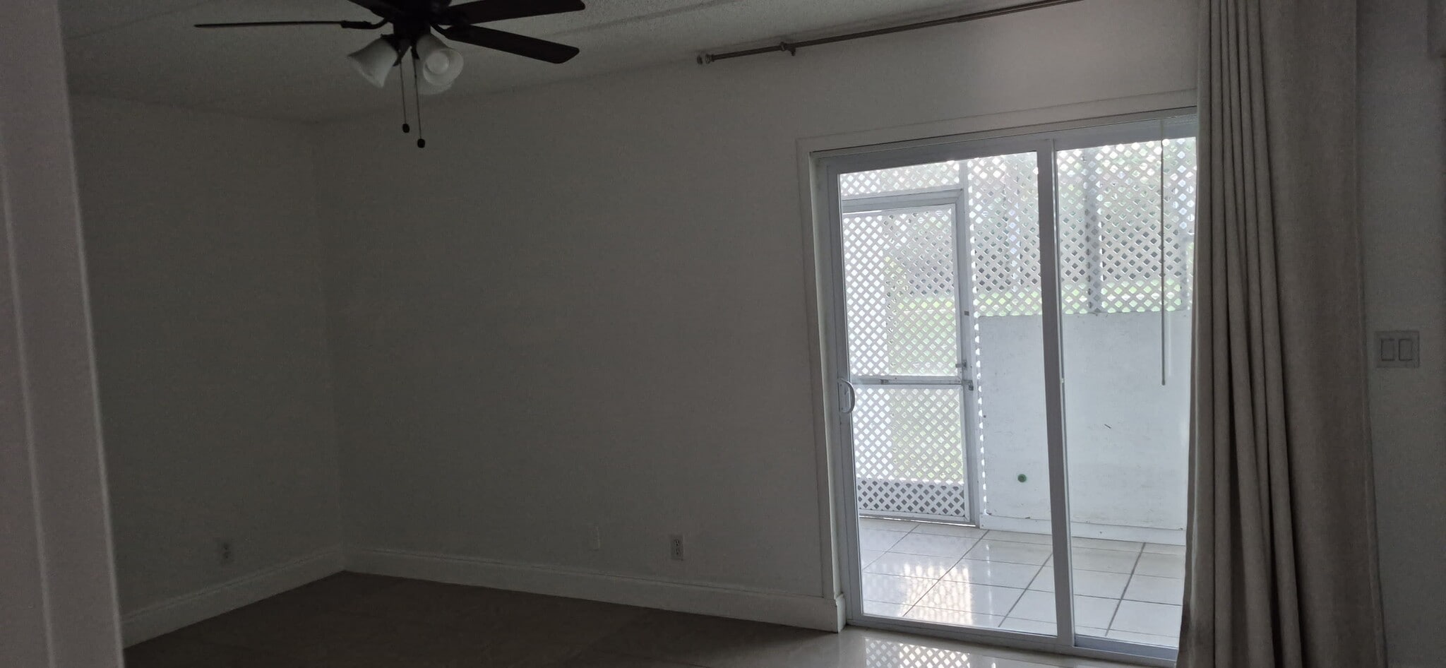 Building Photo - 2100 Springdale Blvd