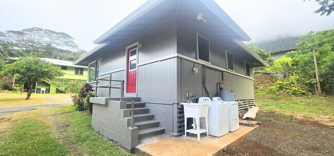Building Photo - TN-110