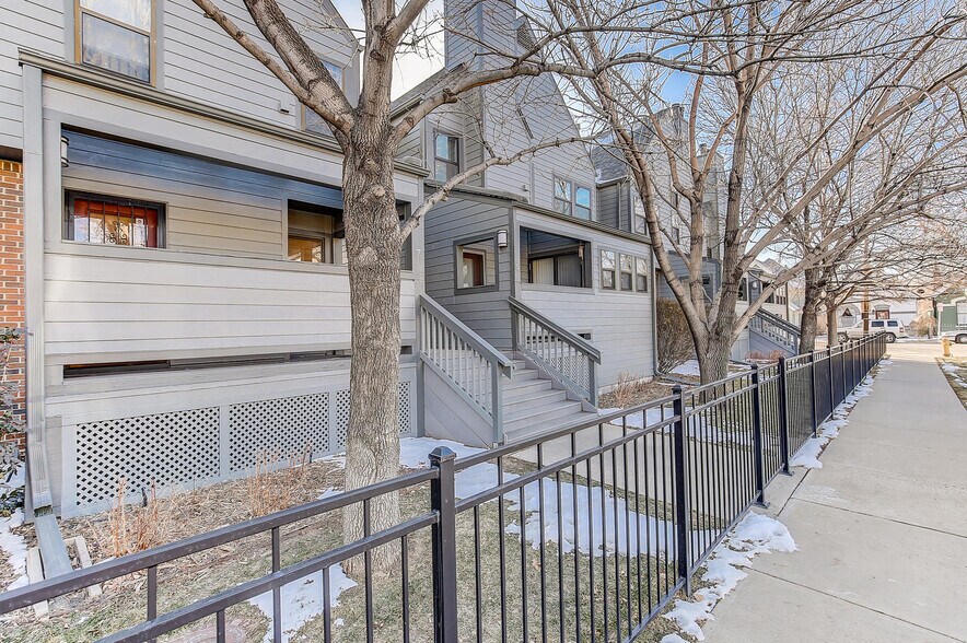 Building Photo - 2 Acoma St