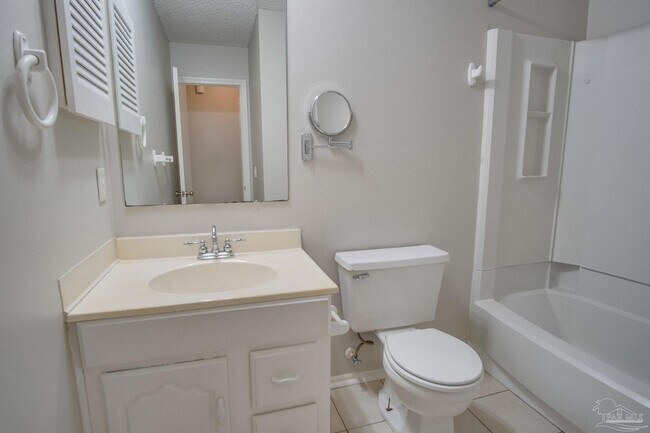Building Photo - 3164 Cedarwood Village Ln