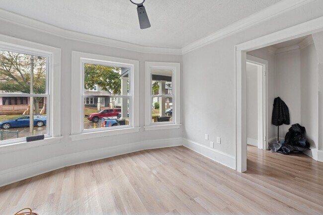 Building Photo - 3166 N 16th St