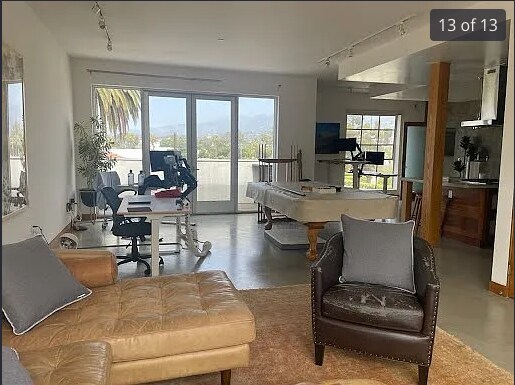 Building Photo - 116 E Yanonali St