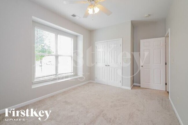 Building Photo - 2216 Spaulding Pl