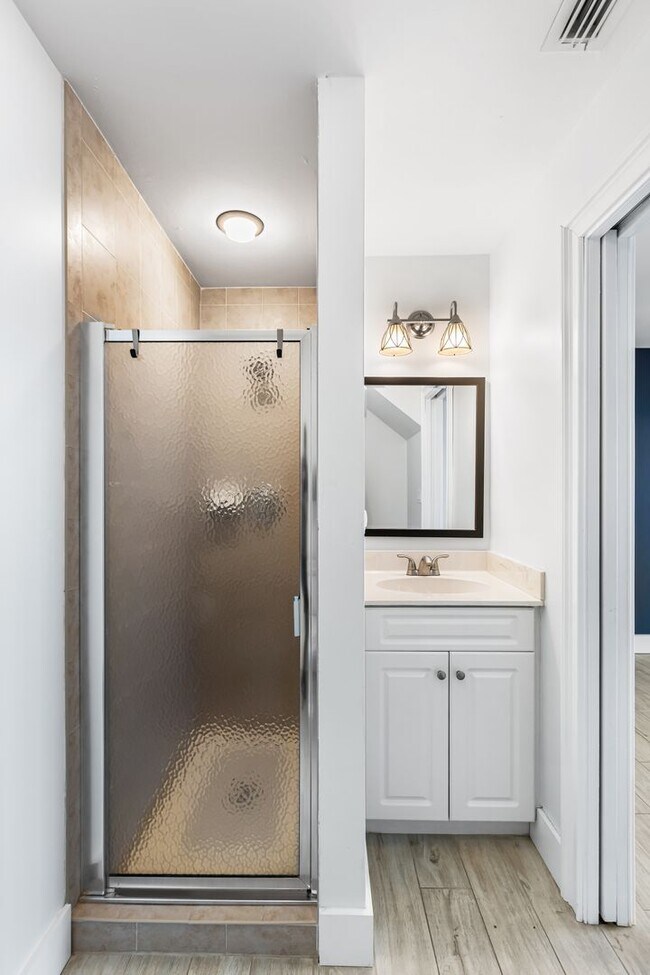 Building Photo - ** COURTYARDS AT QUAIL WOODS ** 2 BED + DEN / 2 BATH - TOWNHOME - NORTH NAPLES - ANNUAL RENTAL