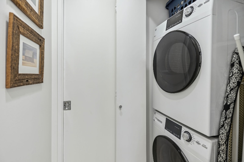 Building Photo - 1157 3rd St NE