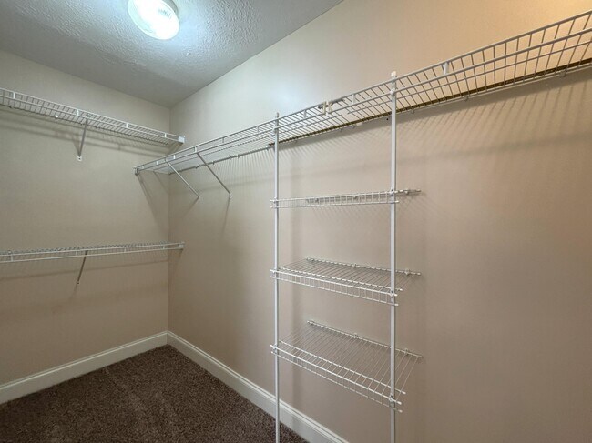 Building Photo - 3012 Brockham Ct