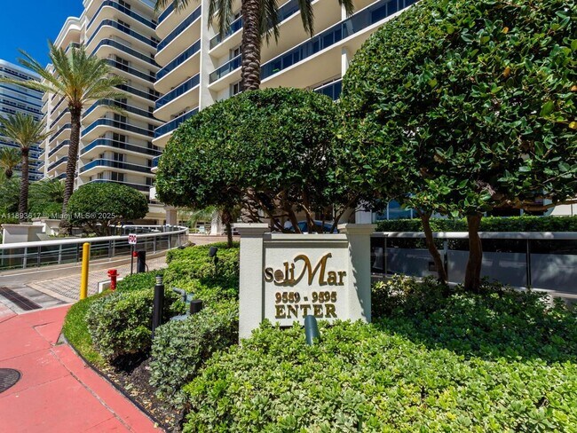 Building Photo - 9559 Collins Ave