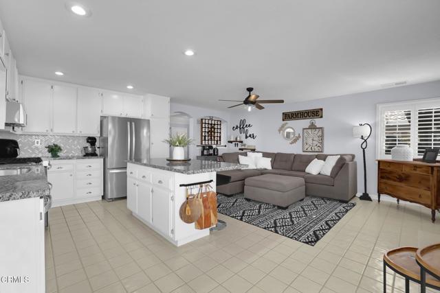 Building Photo - 885 Oakland Hills Dr