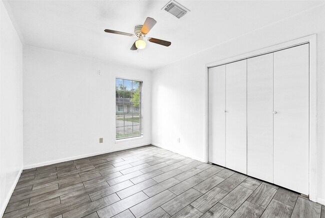 Building Photo - 13906 Bearwood Rd