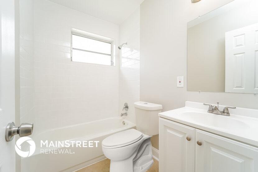 Building Photo - 2664 SW 6th Ct
