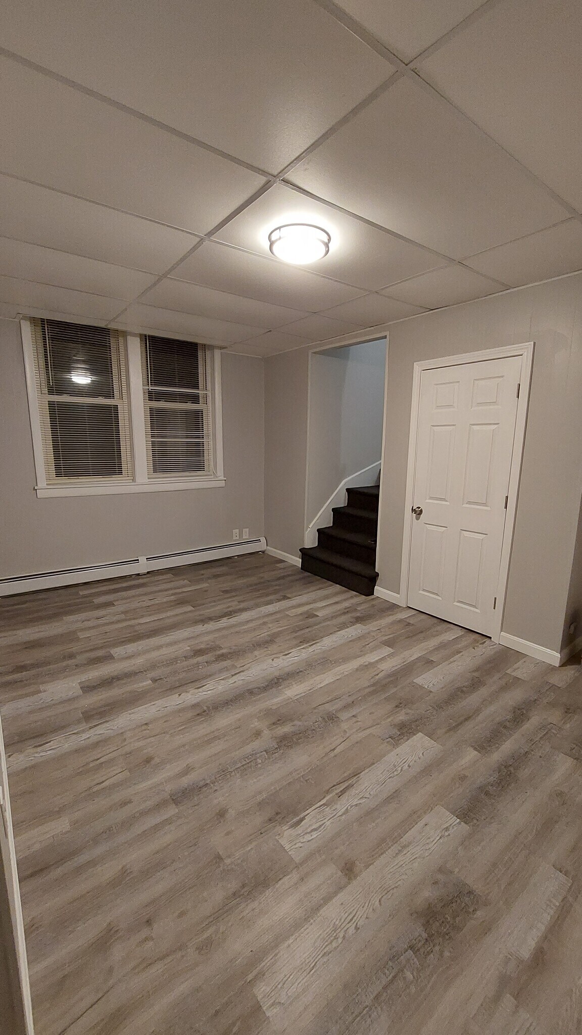 Living room - 685 Armistice Blvd
