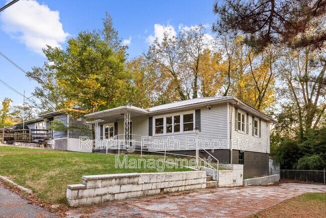 Building Photo - 712 84th St S