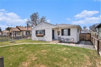 Building Photo - Charming 3Bed/1Bath Englewood Home