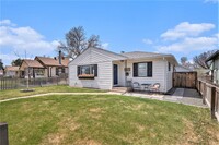 Building Photo - Charming 3Bed/1Bath Englewood Home