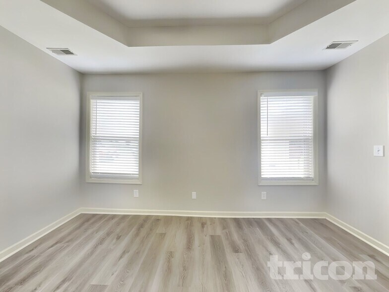 Building Photo - 904 Avery Green Ct