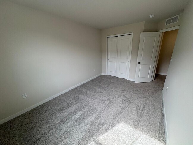 Building Photo - Brand new End Unit Spacious 3BR Townhome in Downingtown Ridge Community  *****LIMITED TIME FIRST ...