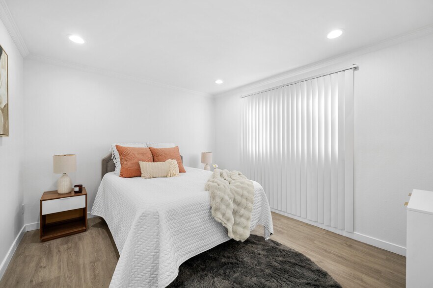 Building Photo - 408 Burchett St