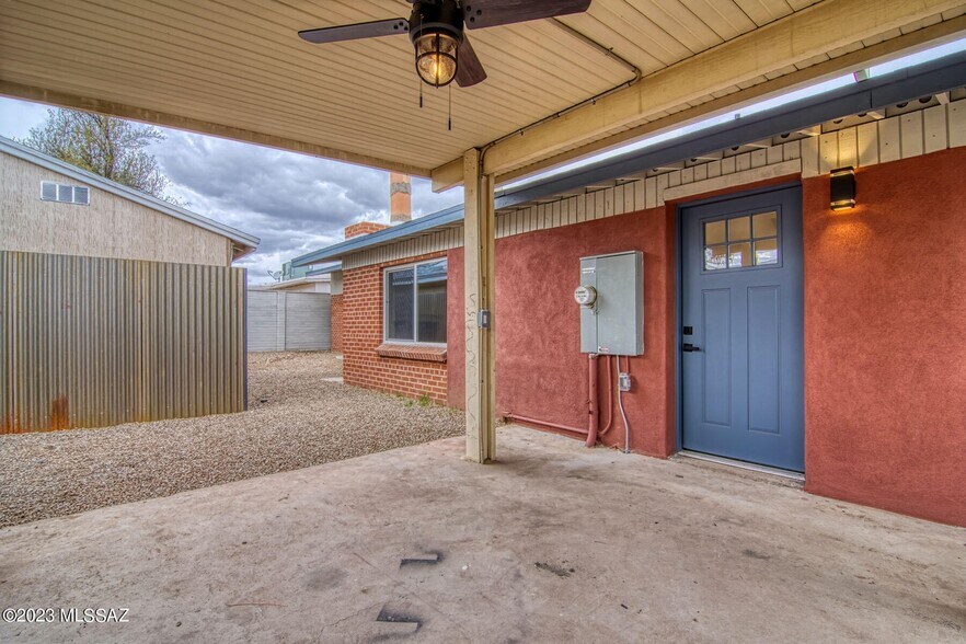 Building Photo - 892 E Glenn St