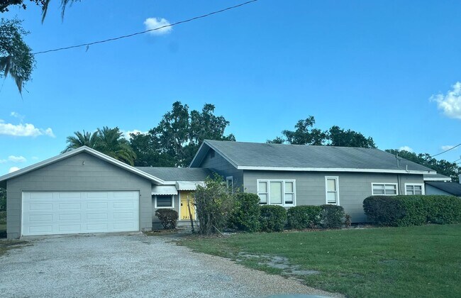 Primary Photo - Adorable 3 bed/2 bath home in Plant City